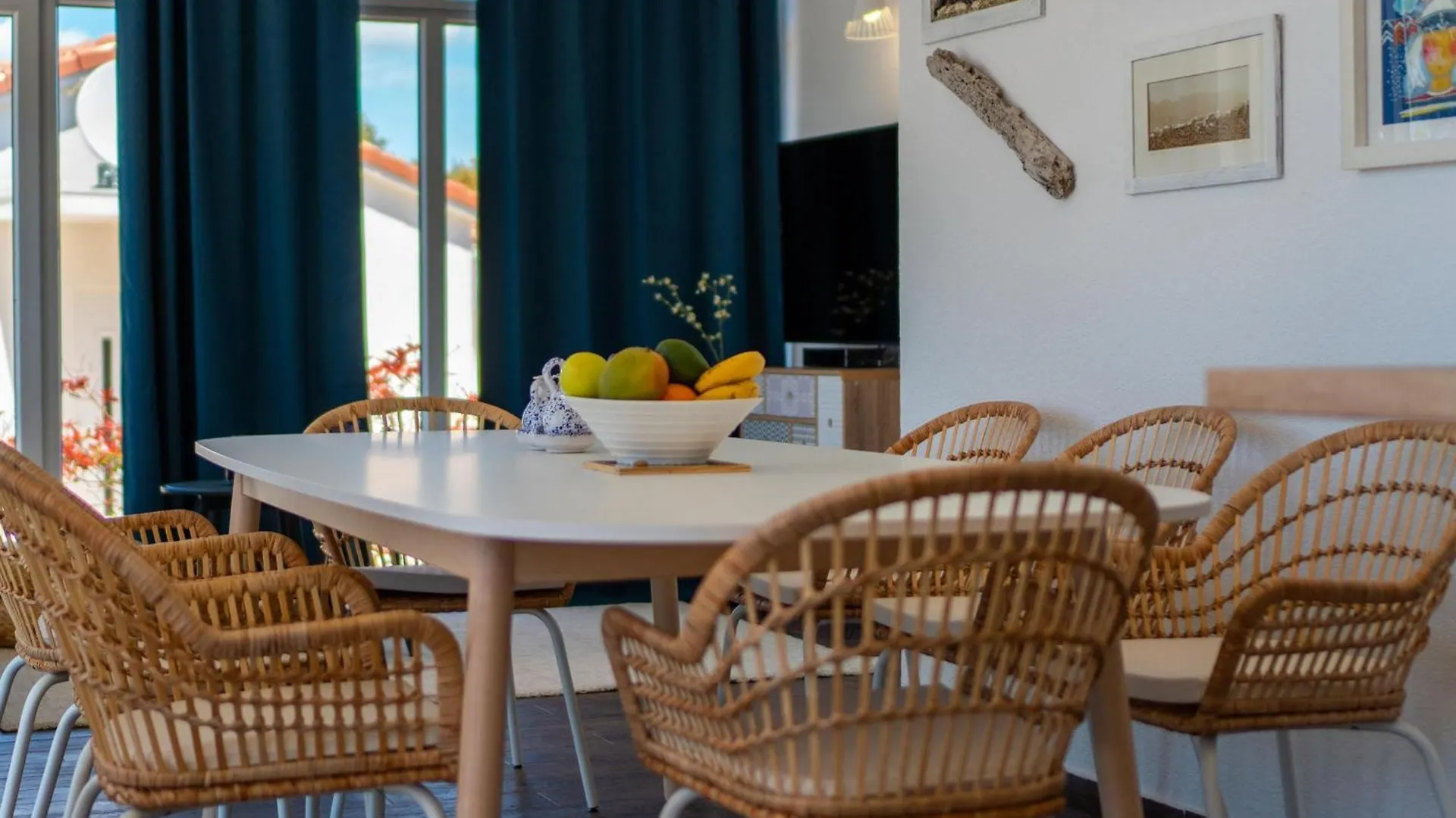 Villa Seaside House For Families With Children Mandre, Pag - 22604 Kolan Kroatien